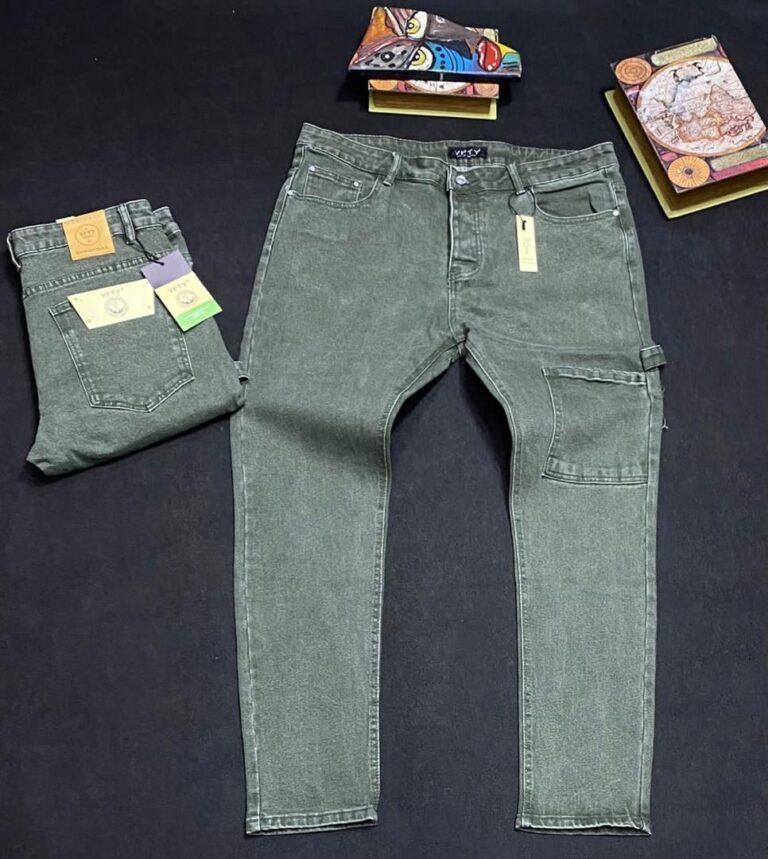 Stylish straight fit Men's jeans.