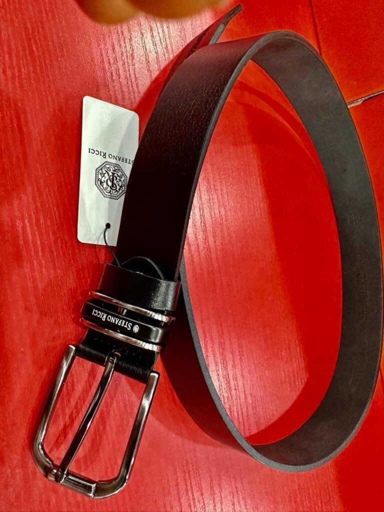 Italian leather Belt.